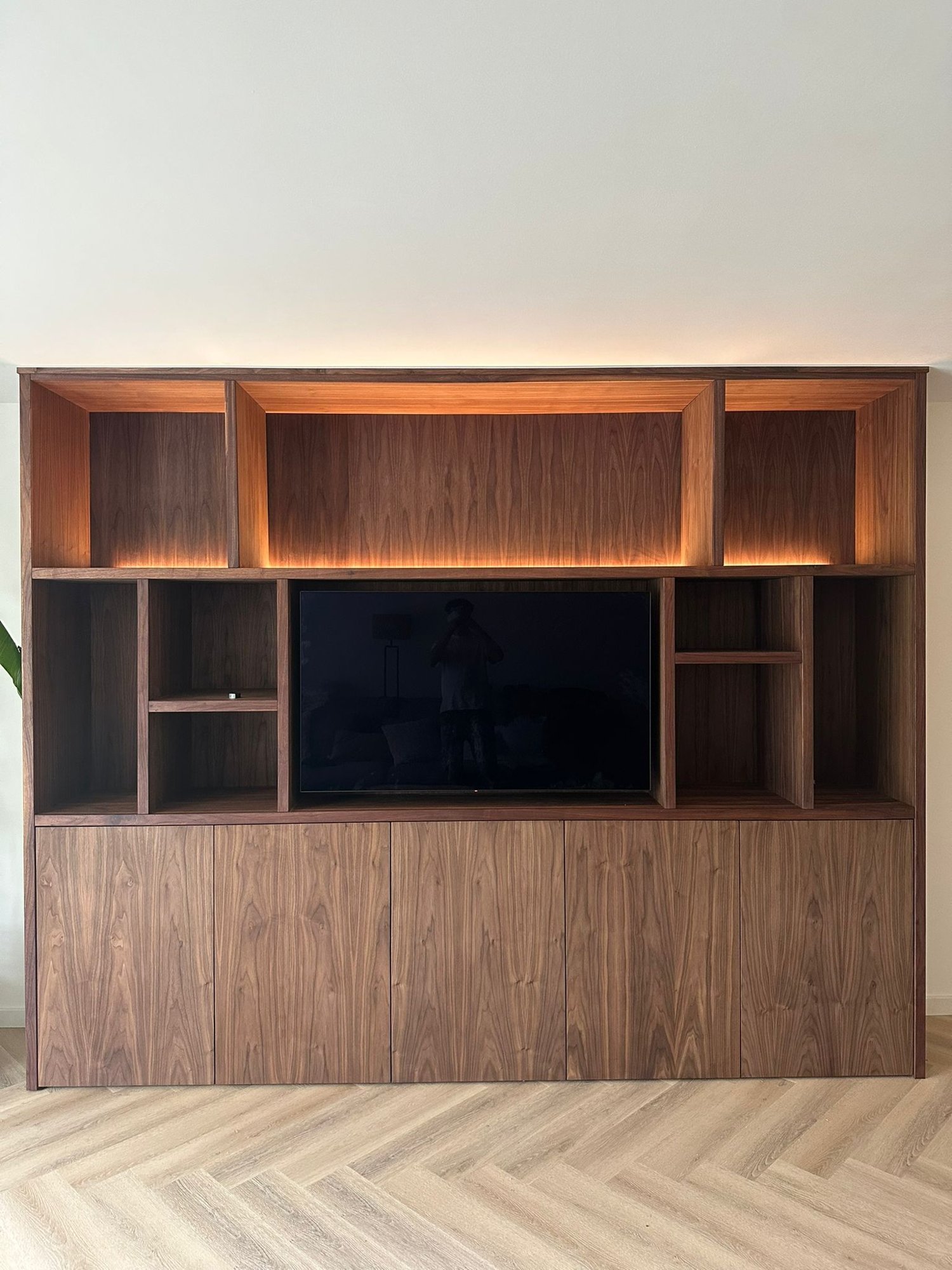 Walnoten tv-wand met verlichting